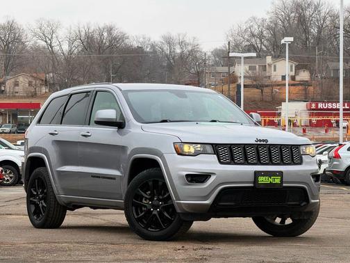 2020 Jeep Grand Cherokee Altitude