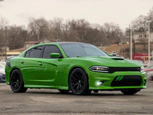 2017 Dodge Charger SE