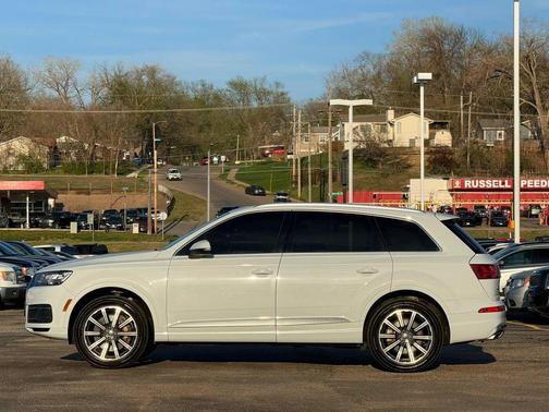 Glacier White Metallic 2017 Audi Q7 3.0T Premium