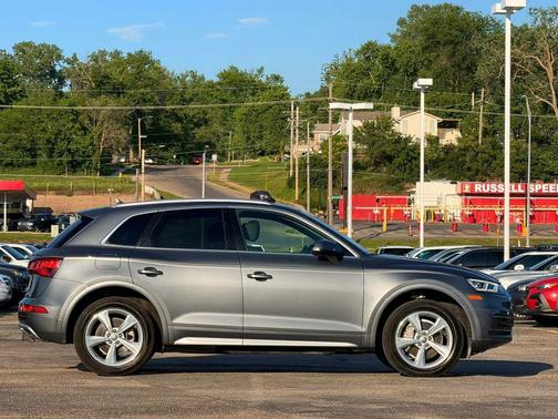 Monsoon Gray Metallic 2020 Audi Q5 45 Premium Plus