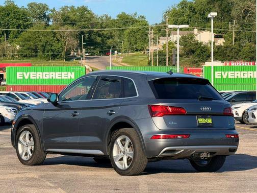 Monsoon Gray Metallic 2020 Audi Q5 45 Premium Plus