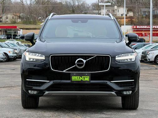 Onyx Black Metallic 2016 Volvo XC90 T6 Momentum