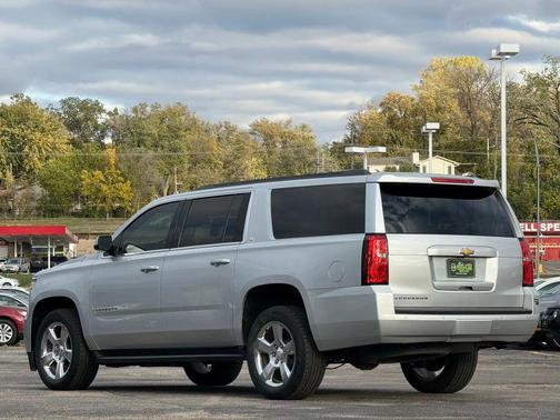 2016 Chevrolet Suburban LT