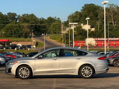 Ingot Silver Metallic 2019 Ford Fusion SE