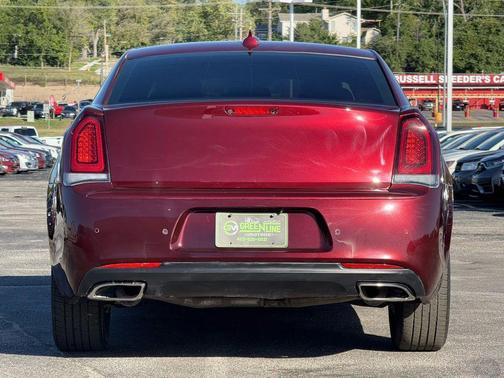 2021 Chrysler 300 Touring