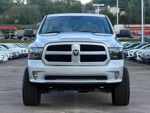 Bright Silver Metallic Clearcoat 2017 RAM 1500 Express