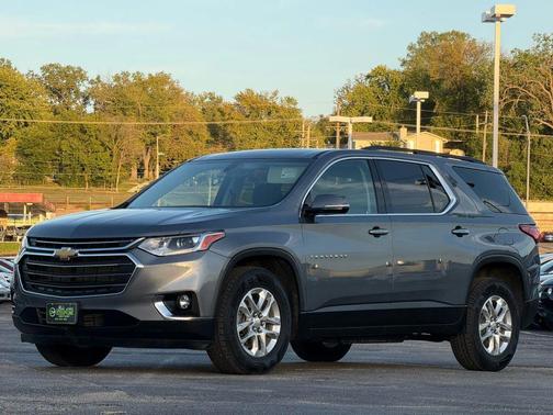 2020 Chevrolet Traverse LT Cloth