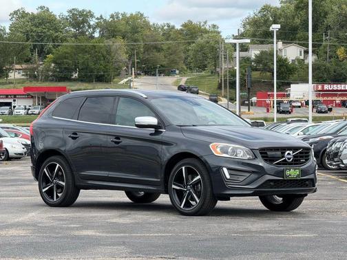 2015 Volvo XC60 T6 R-Design Platinum