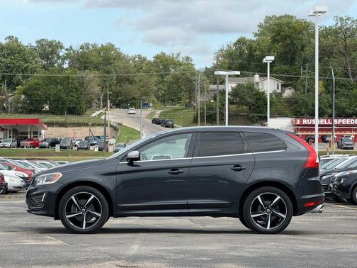 2015 Volvo XC60 T6 R-Design Platinum