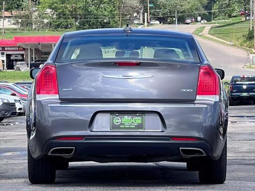 2015 Chrysler 300 Limited