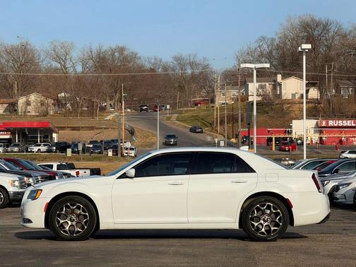Bright White Clearcoat 2016 Chrysler 300 S