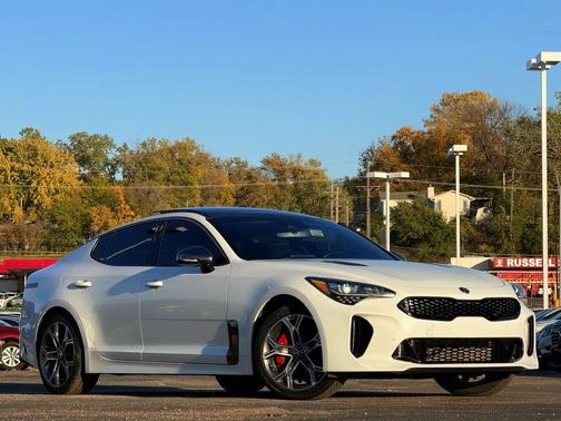 2019 Kia Stinger GT1