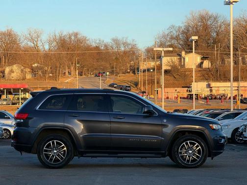 2018 Jeep Grand Cherokee Laredo E
