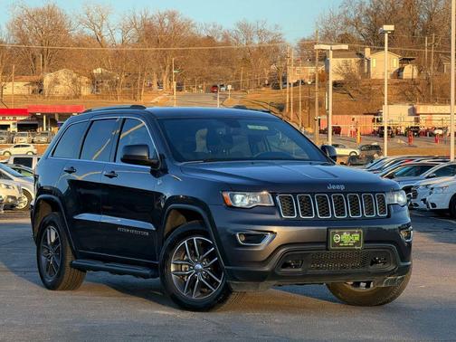 2018 Jeep Grand Cherokee Laredo E