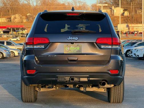 2018 Jeep Grand Cherokee Laredo E