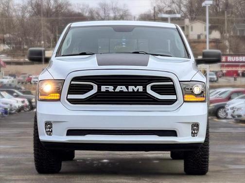 2019 RAM 1500 SLT