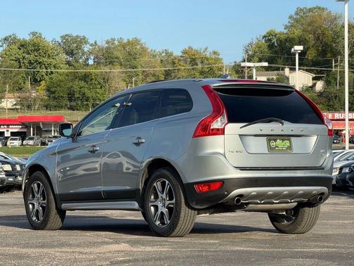 2012 Volvo XC60 T6 R-Design