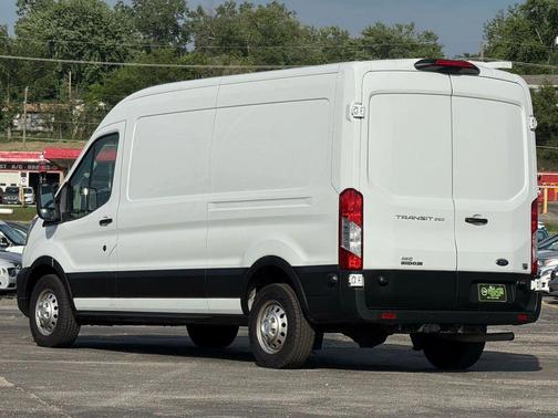 2024 Ford Transit-250 Base