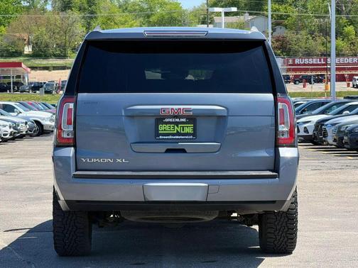 Gray 2016 GMC Yukon XL SLT