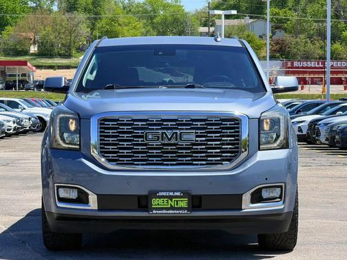 Gray 2016 GMC Yukon XL SLT