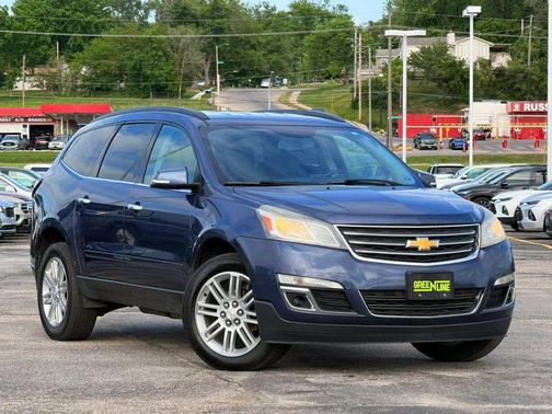 Gray 2014 Chevrolet Traverse 1LT