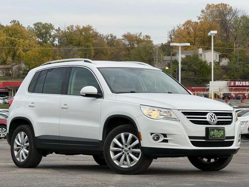 2011 Volkswagen Tiguan SE
