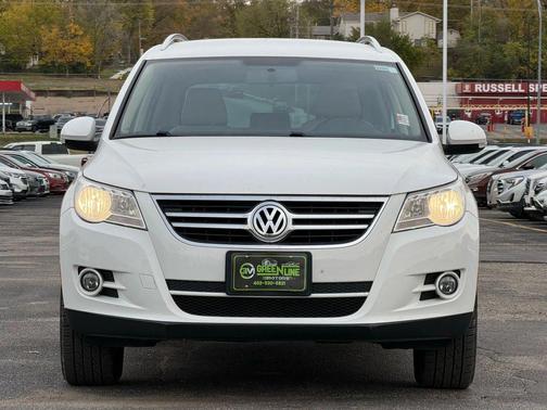 2011 Volkswagen Tiguan SE