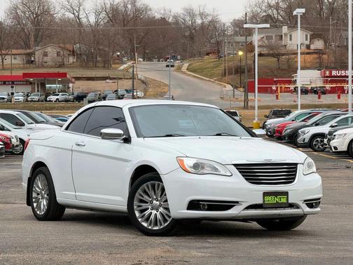 2011 Chrysler 200 Limited