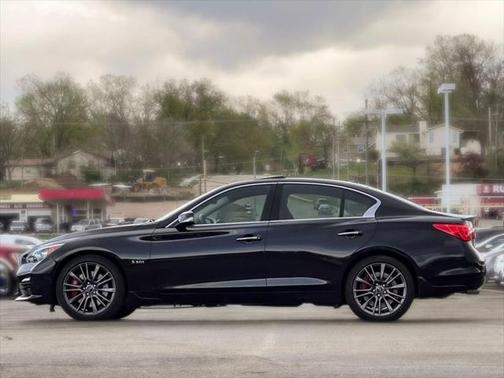 2017 INFINITI Q50 3.0t RED SPORT 400