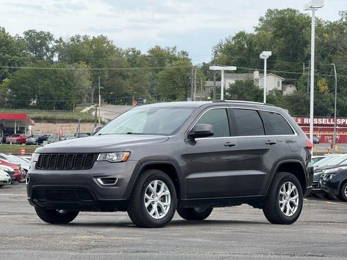 2017 Jeep Grand Cherokee Laredo