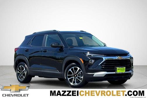 Mosaic Black Metallic 2026 Chevrolet Trailblazer LT