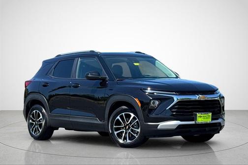 Mosaic Black Metallic 2026 Chevrolet Trailblazer LT