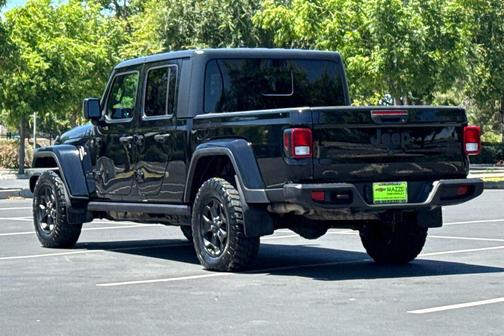 Black Clearcoat 2023 Jeep Gladiator Willys 4x4
