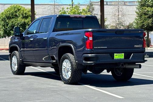 Northsky Blue Metallic 2021 Chevrolet Silverado 2500 High Country