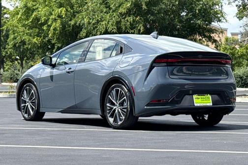 Guardian Gray 2025 Toyota Prius XLE
