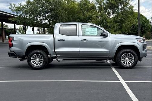 Sterling Gray Metallic 2026 Chevrolet Colorado LT