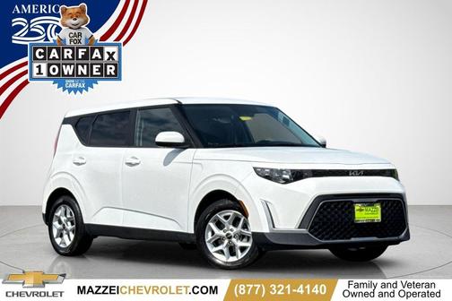 Snow White Pearl 2024 Kia Soul LX