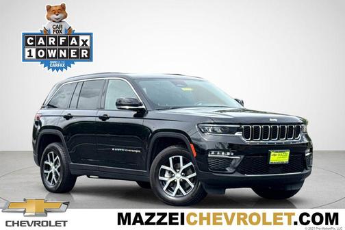 Diamond Black Crystal Pearlcoat 2024 Jeep Grand Cherokee Limited