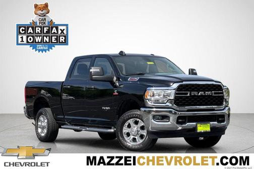Diamond Black Crystal Pearlcoat 2024 RAM 2500 Big Horn Crew Cab 4x4 6'4' Box