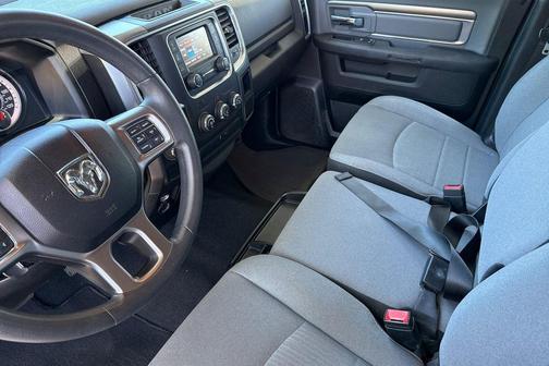Bright White Clearcoat 2021 RAM 1500 Classic SLT