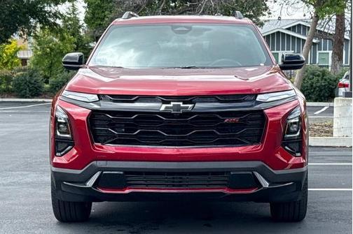 Radiant Red Tintcoat 2026 Chevrolet Equinox FWD RS