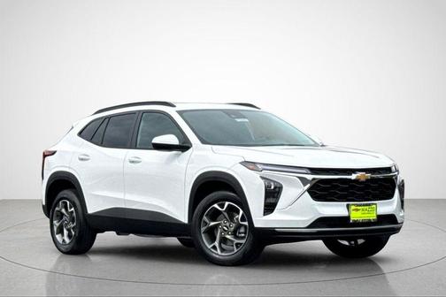 Summit White 2026 Chevrolet Trax LT