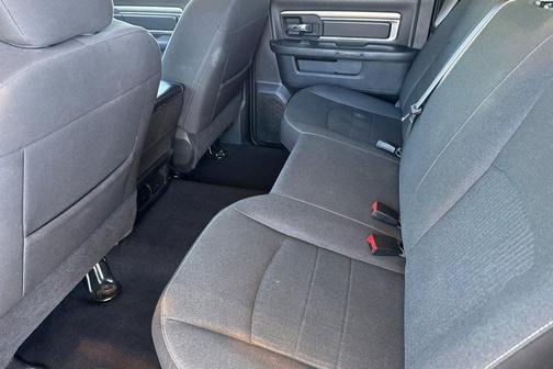 Granite Crystal Metallic Clearcoat 2024 RAM 1500 Classic Warlock Crew Cab 4x2 5'7' Box