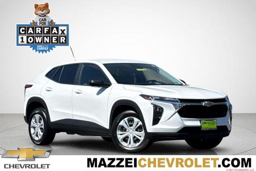 Summit White 2025 Chevrolet Trax LS
