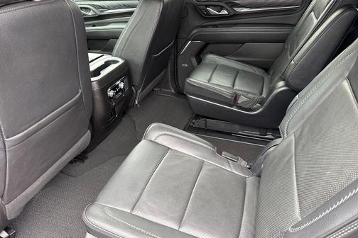 Onyx Black 2023 GMC Yukon XL Denali