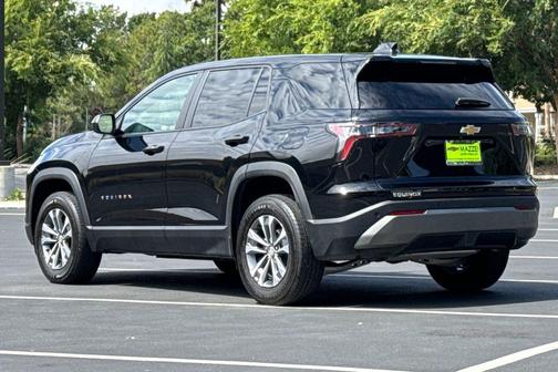 Mosaic Black Metallic 2026 Chevrolet Equinox 1LT