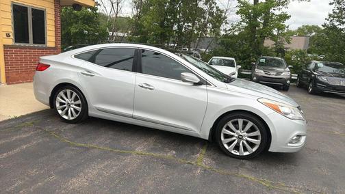 Starlight Silver 2014 Hyundai Azera Limited