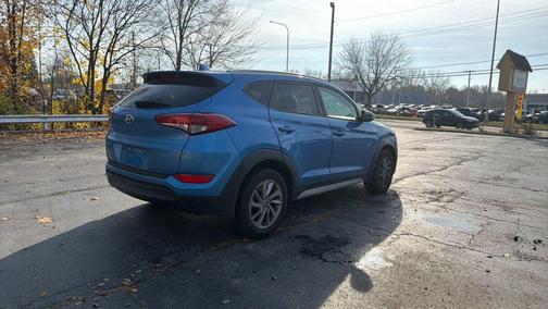 2017 Hyundai TUCSON SE Plus