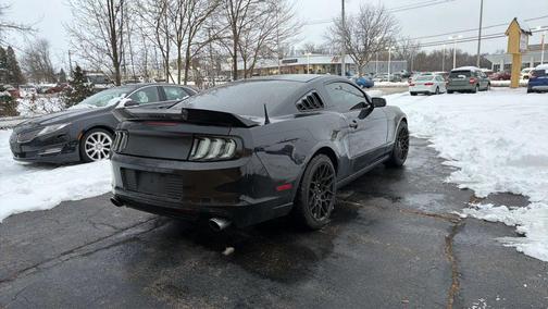 2013 Ford Mustang V6