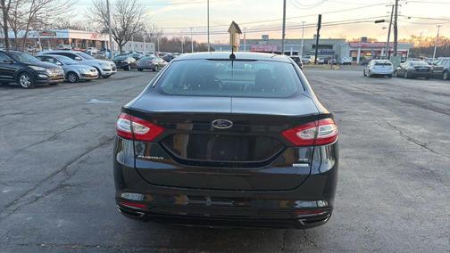 2014 Ford Fusion SE
